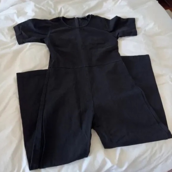 Ilana Kohn Short Sleeve Jumpsuit in Black Size 6 - Picture 1 of 6